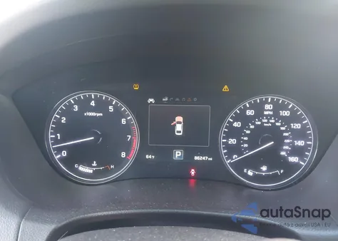 2015 Hyundai Genesis 5.0 z USA, uszkodzony, nr VIN KMHGN4JF1FU020104